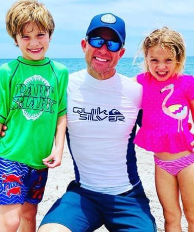 Jay Cashmere with his children Cruz and Ella.
